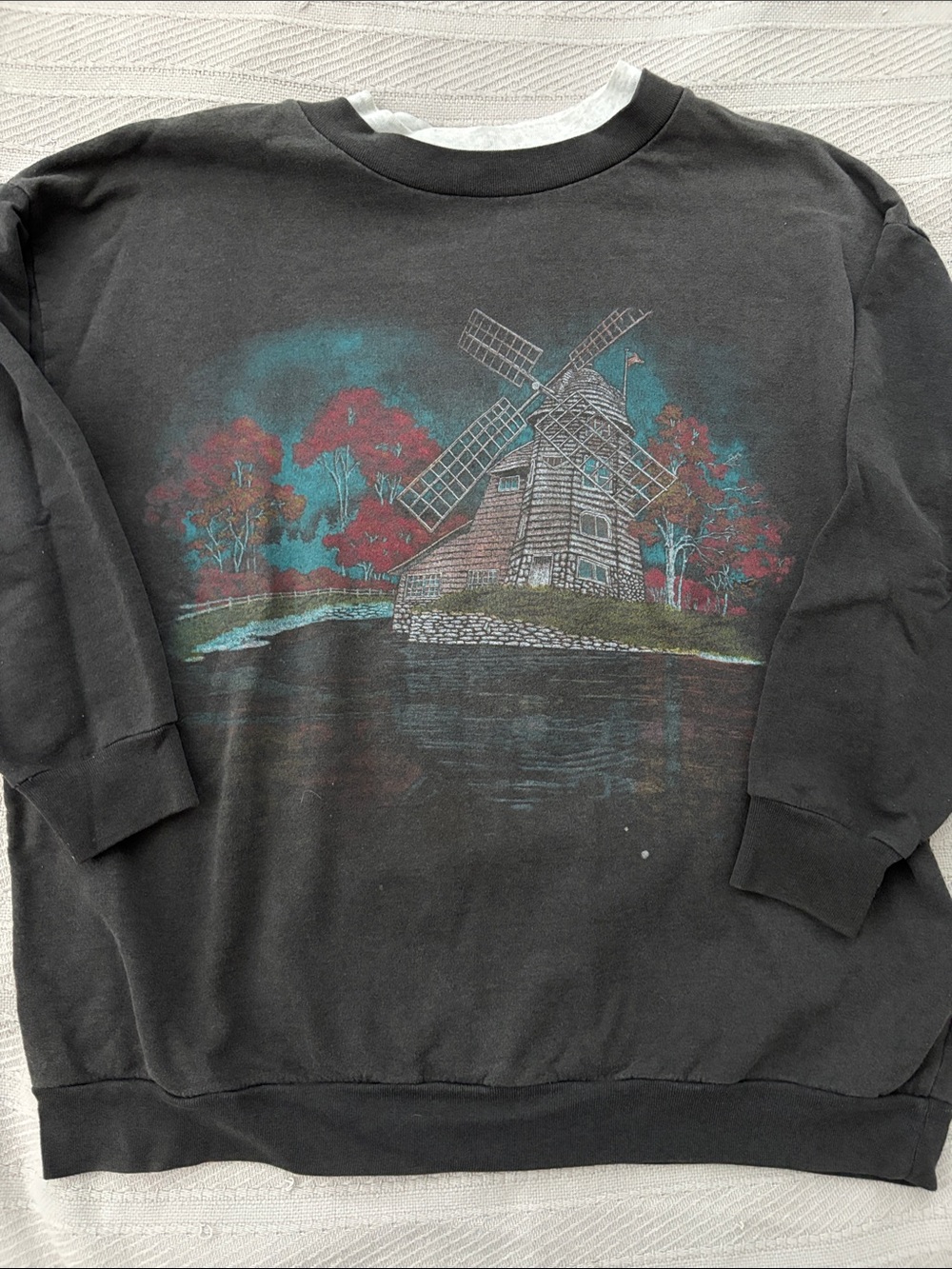 Vintage Windmill Scenic Crewneck Sweatshirt – Basic Editions Plus
